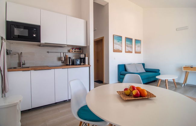 Sunny Apartments - Photo 12