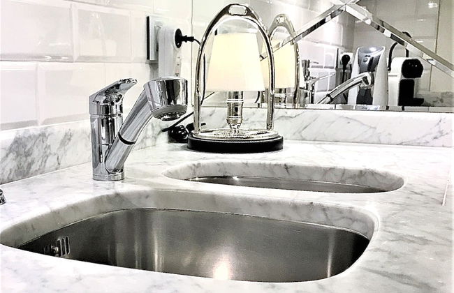 MONDRIAN Luxury Suites & Apartments Old Town Market Square - Photo 57