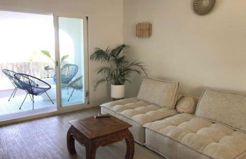 MORAIRA, PRECIOSO ADOSADO al LADO DEL MAR - Foto 4