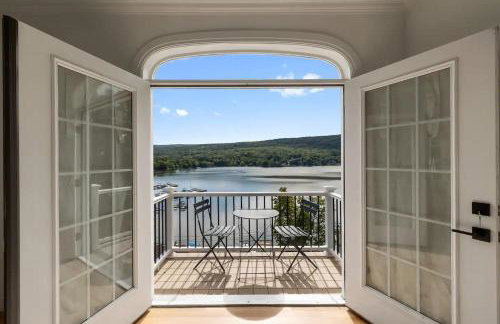 Lakeview Villa with Private Hot Tub, Firepit & Breathtaking Cliff Views - Foto 36