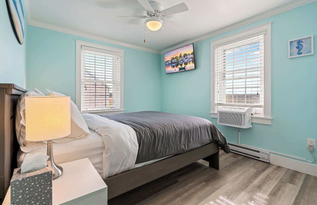 The Shore Thing Walk to Beach! - Photo 11