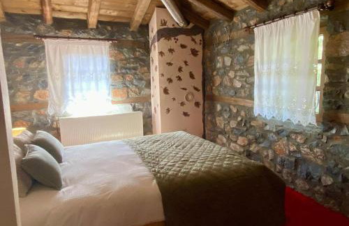 Elato Stone House - Photo 13