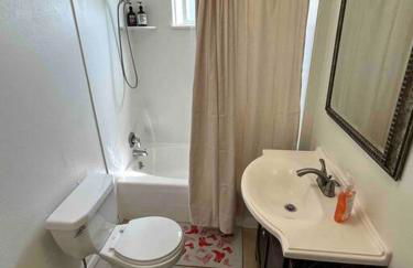 Entire Home by Newport Beach, Disneyland and SNA! - Foto 18