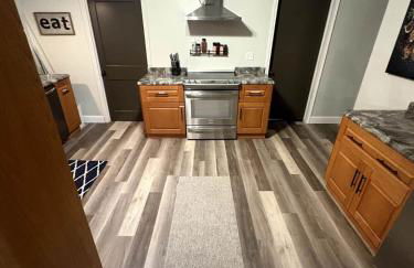 Cozy Main Floor Rental - Foto 9