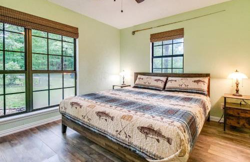 Cotter Home with Deck about 1 Mi to Big Spring Park! - Foto 16