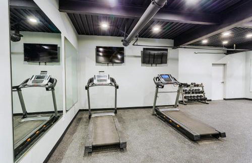 Bringham's Mill Apartments Perfect for Groups Full Kitchen Gym and Free Parking - Photo 83