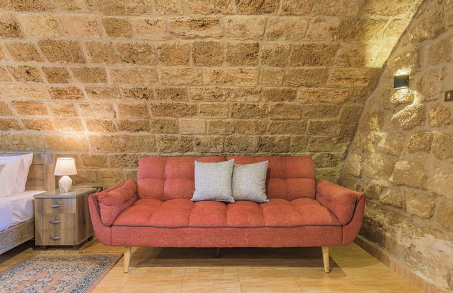 Timberwood Studio in Batroun - Photo 14