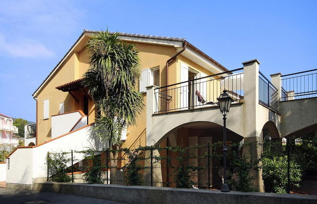 Apartment in San Bartolomeo Al Mare - Photo 36