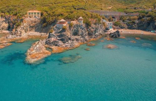 Roc Villa Castiglioncello - Private Villa with 2 Beaches and Park - Photo 17