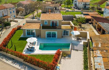 Beautiful Villa Onit with outdoor pool in Vizinada - Foto 7