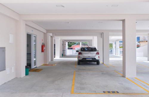 2 QUARTOS com Churrasqueira na Varanda, Piscina, Garagem interna, WiFi 500mbps, Ar Condicionado e Telas de Proteção - Foto 51