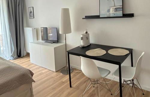 Perfect Apartment - quiet Area near City Center - Full Equipment - Public Transport - Foto 9