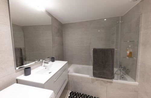 06AH - Superb waterfront T2 - swimming pool - Foto 12