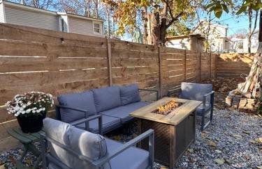 Designer Home, Hot Tub, Private Yard, & Projector - Foto 36