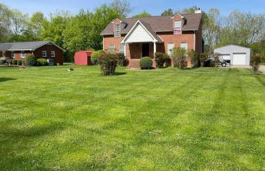 Home just outside of Hendersonville - Foto 1