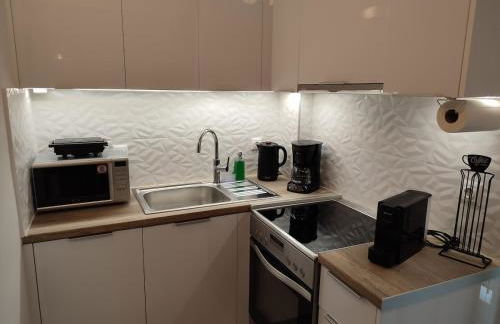 Theonisxenia Luxury Apt at Metro M3 - Foto 20