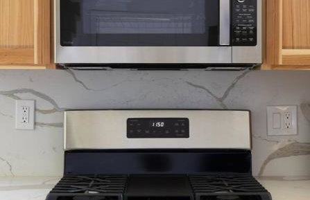 Updated & Spacious 2 BR with Free WiFi - Foto 13