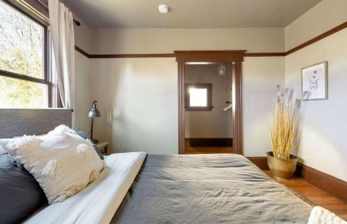 2BR Historic Soul District Remodel - Foto 22