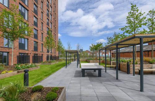 City Centre Deluxe with amazing Garden Terrace - Pass the Keys - Foto 35