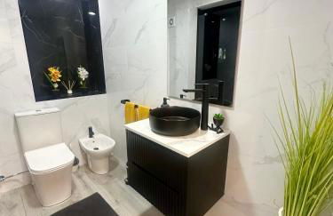 La Luna Apartment by the Sea - Photo 29