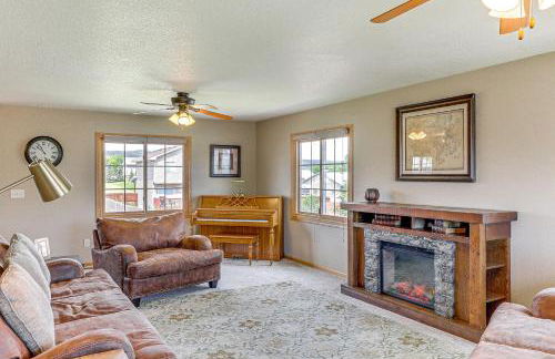 Black Hills Family Home Close to Hiking Trails! - Foto 1