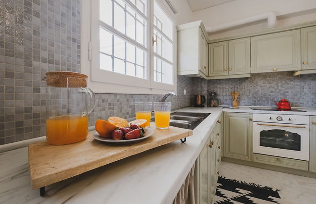 Mid-Century Modern Villa Vintage Charm - Foto 14