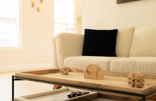 Work, Rest and Gather - Spacious 3BR with Modern Charm - Foto 28