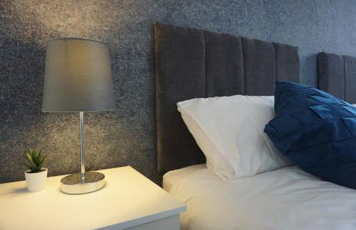 Penthouse - Amazing City Skyline Views - Free Parking - Balcony - Utilita Arena - New St Station - Bullring Shopping - Foto 37