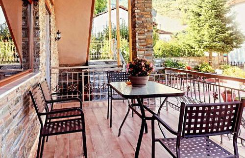 Petroula Suites Pozar - Photo 21