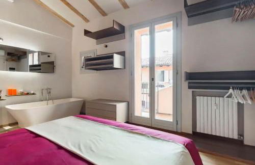 Bright and Peaceful Apartment in Historic Palazzo - Photo 16