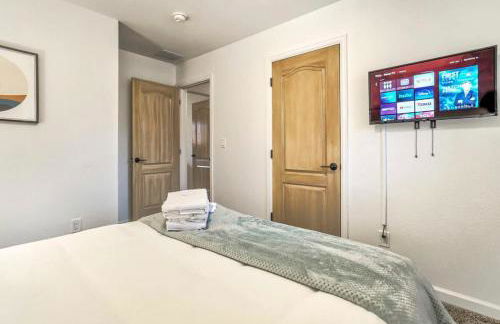 3BR with Patio and Fire pit near Hiking & Downtown - Foto 28