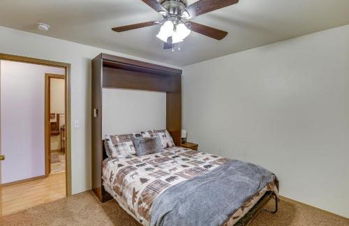 Wasilla Spruce Moose Cabin Lakefront and Hot Tub! - Foto 15