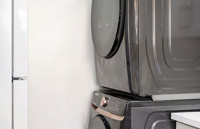 Modern Cozy Retreat Stylish Stay With Patio Parking - Foto 41