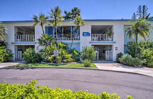 Luxe Naples Escape Walk to Beach and Downtown! - Photo 25