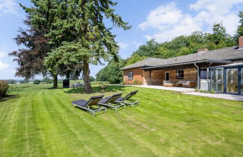 GUT KLETKAMP "Finkenhaus" - Idyllisch freistehendes Landhaus mit 3 Schlafzimmern und fantastischem Ausblick I 8 Personen I Offener Kamin I Garten I Wintergarten I Große Terrasse I Ruhig am Waldrand I Parkplätze I WLAN - Foto 21