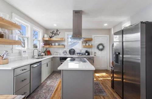 BikeslParkPasslPizzaOvenlSnoConelYouTubeTVlEV - Foto 2