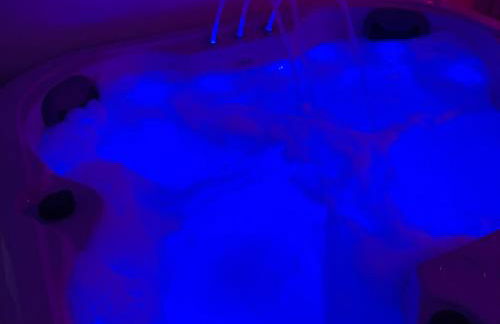 Family Holiday Home With Hot Tub & Sauna Sleeps 8 - Foto 62