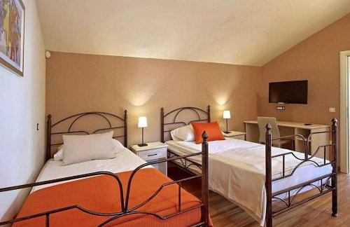 Einzigartige Villa mit Salzwasserpool, Panoramablick, Bikes, Trampolin, Tischtennis - Foto 21