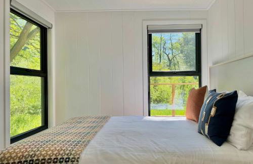 Heron - Luxurious Off-Grid Eco Cabin with River views - Foto 11