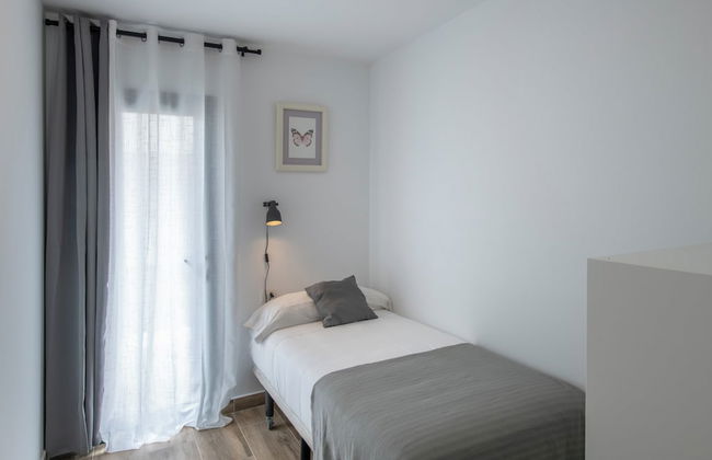 Apartamentos Los Rosales - Photo 17