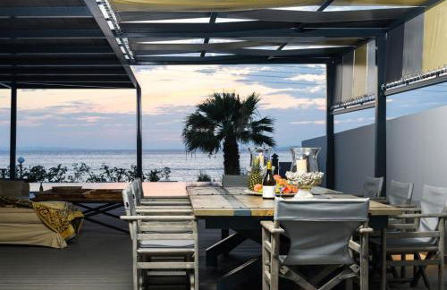 Luxury Beachfront Villa Selenia Platinum in Sounio - Foto 18