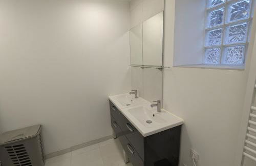 Gîte convivial avec climatisation, 4 chambres, terrasse, parking - 6 pers. - FR-1-590-567 - Foto 12