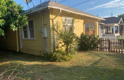 Ruth House Original Craftsman PETS, walk to State st. - Photo 26