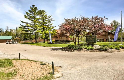 Condo on First Green with Deck at Schuss Mountain! - Foto 25