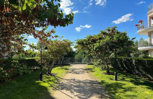 Appartement Wakandais-proche Disney, parking & wifi - Foto 16