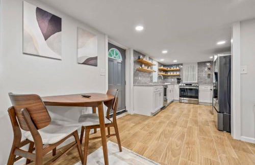 Chic 2BR Downstairs Unit - Fenced Yard Grant Park - Foto 4