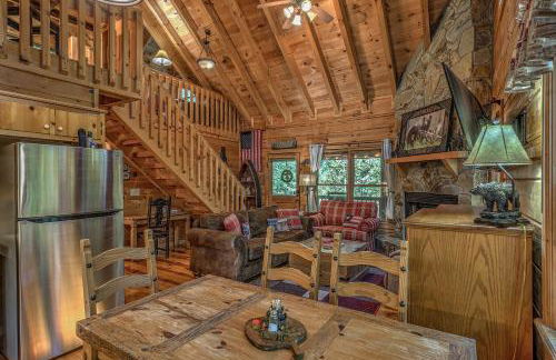 Golden Eagle GA Cabin - Hot Tub, Firepit & Fast WiFi - Foto 17