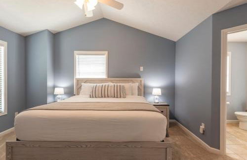 Hoosier Happiness Townhouse - 2 King Size Bedroom Suites - Foto 12