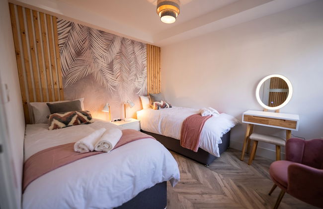 Exquisite 6 Bedroom Luxury Home - Foto 1