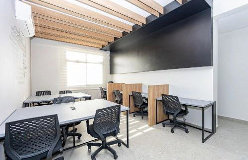 Prédio novo próximo ao parque Barigui com coworking e lavanderia - Foto 9